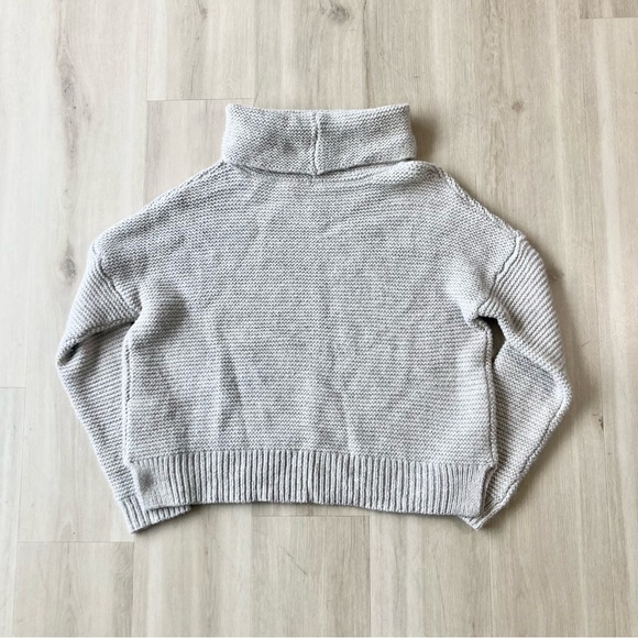 360Cashmere Wool Alpaca Blend Turtleneck Neutral Pullover Knit Sweater size S - Picture 2 of 8
